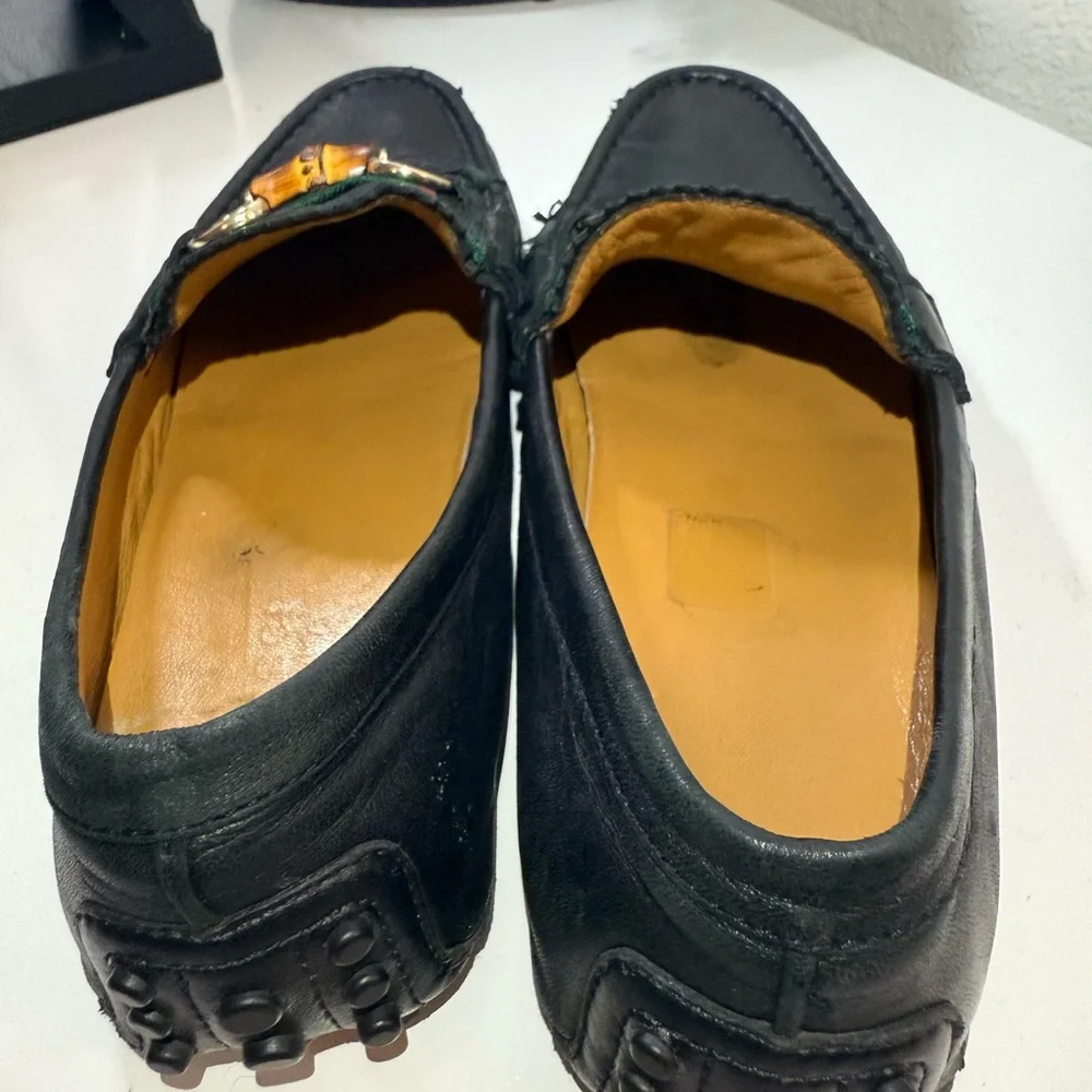 Gucci Black Leather Loafers with Red and Green Detail - Picture 7 of 7